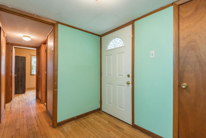 116 Delmar Cir, Oak Ridge, TN 37830