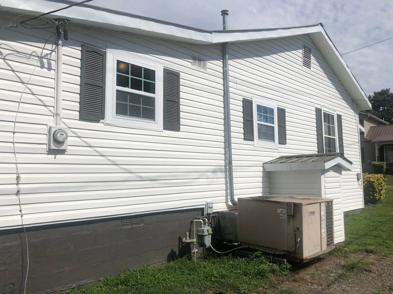 116 Dixon St, Sweetwater, TN 37874