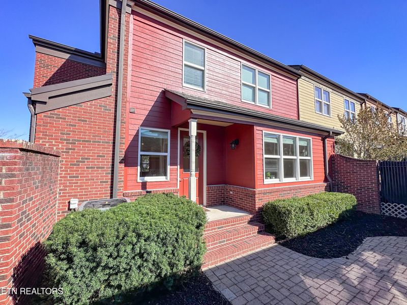 116 E Groves Park Blvd, Oak Ridge, TN 37830