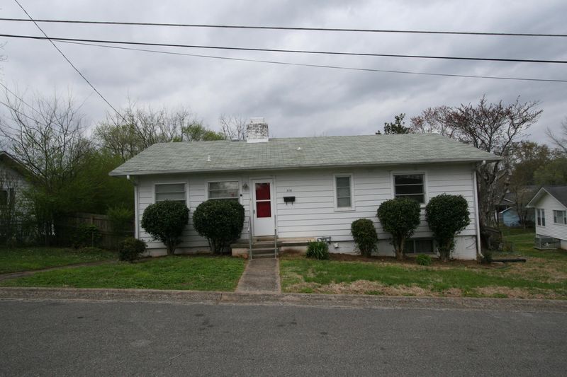 116 E Pasadena Rd, Oak Ridge, TN 37830