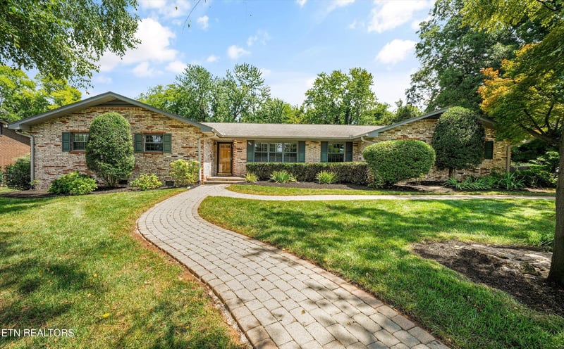 116 Essex Dr, Knoxville, TN 37922