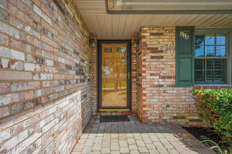 116 Essex Dr, Knoxville, TN 37922