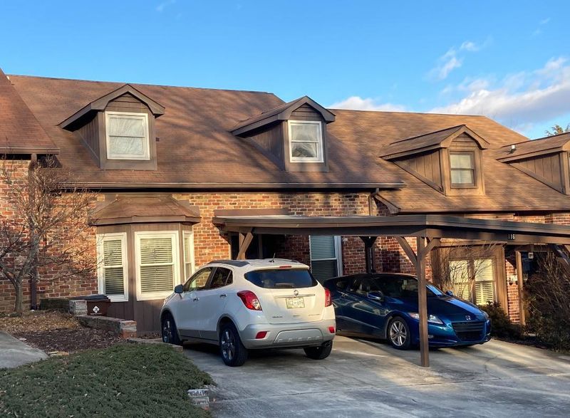 116 Hampshire Ct, Oak Ridge, TN 37830
