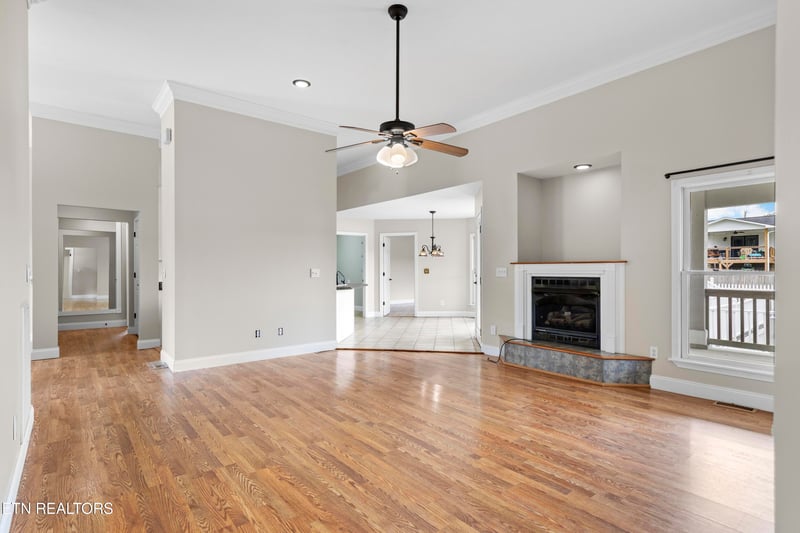 116 Michaela Ln, Jacksboro, TN 37757