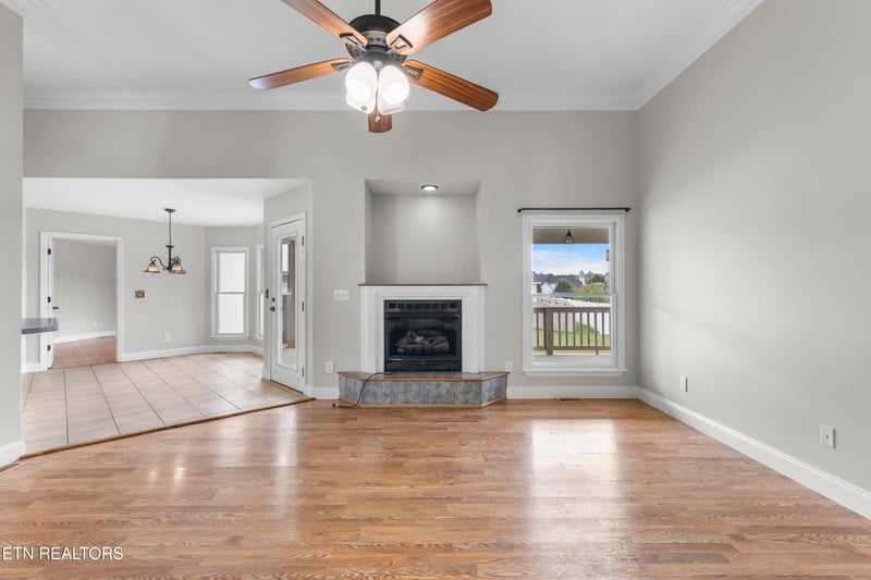 116 Michaela Ln, Jacksboro, TN 37757