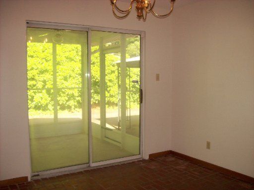 116 Nebraska Ave, Oak Ridge, TN 37830
