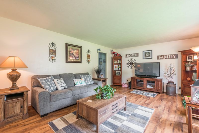 116 Oak Leaf St, Kingston, TN 37763