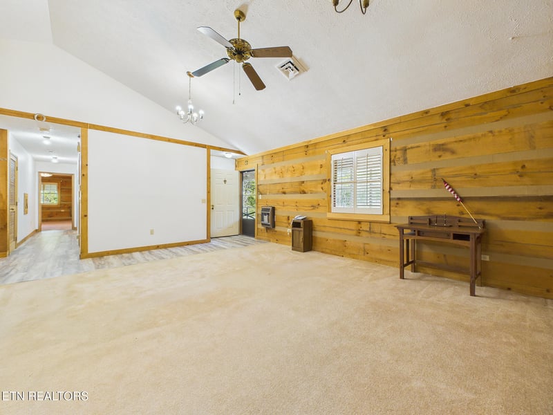 116 Old Doc Rogers Rd, Tellico Plains, TN 37385