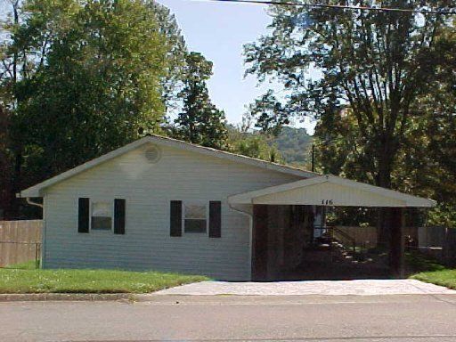 116 Pembroke Rd, Oak Ridge, TN 37830