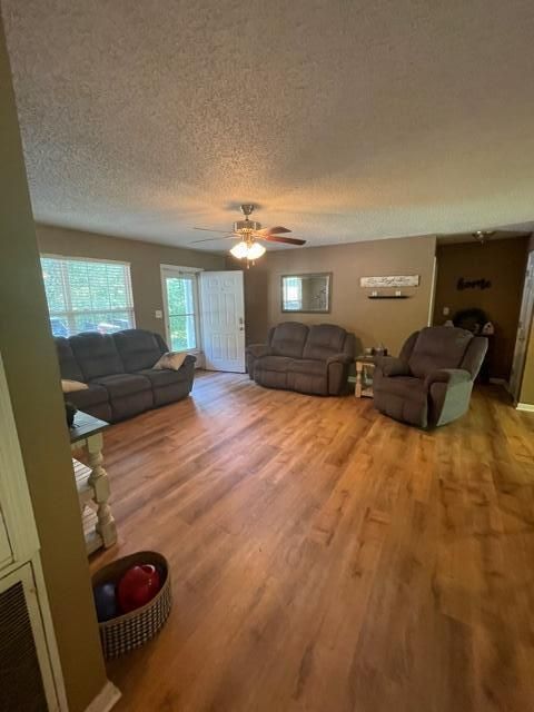116 Phillips Ln, Clinton, TN 37716