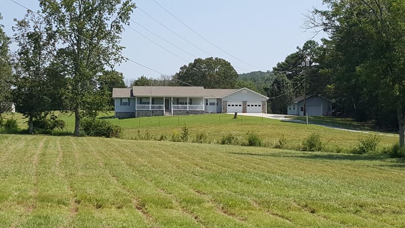 116 Rose Ln, Harriman, TN 37748