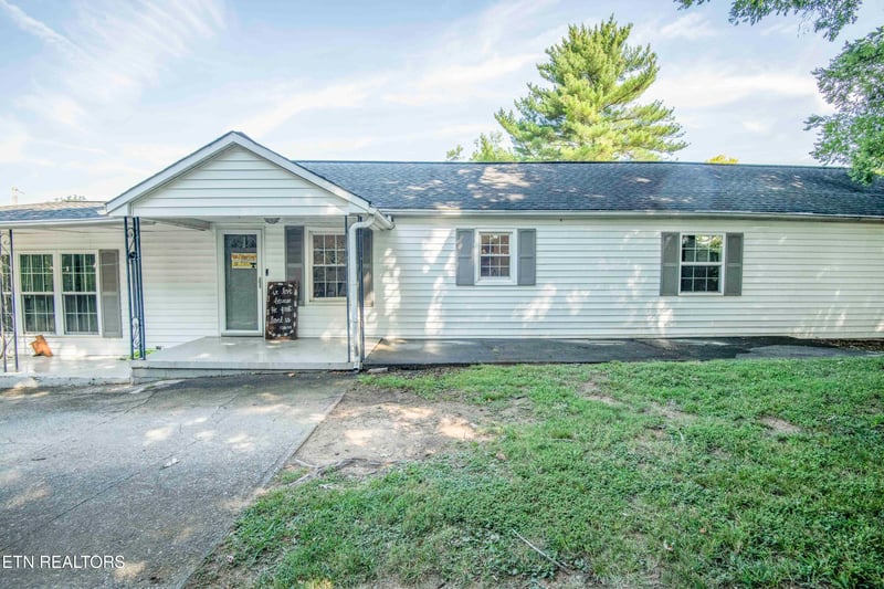 116 S Pine St, Maryville, TN 37804