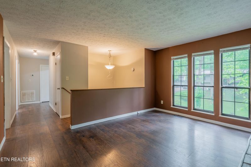 116 Suzanne Dr, Clinton, TN 37716