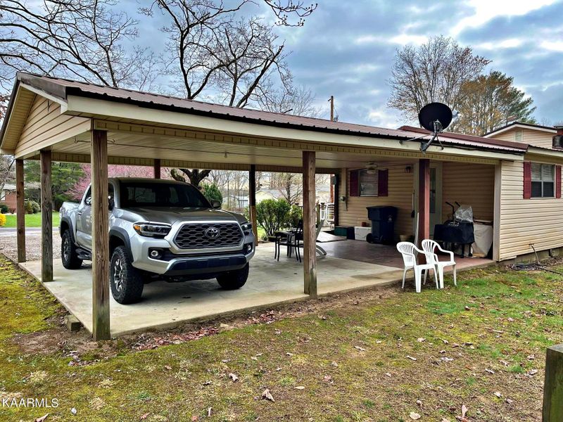 116 Upper Whestone Rd, Harriman, TN 37748
