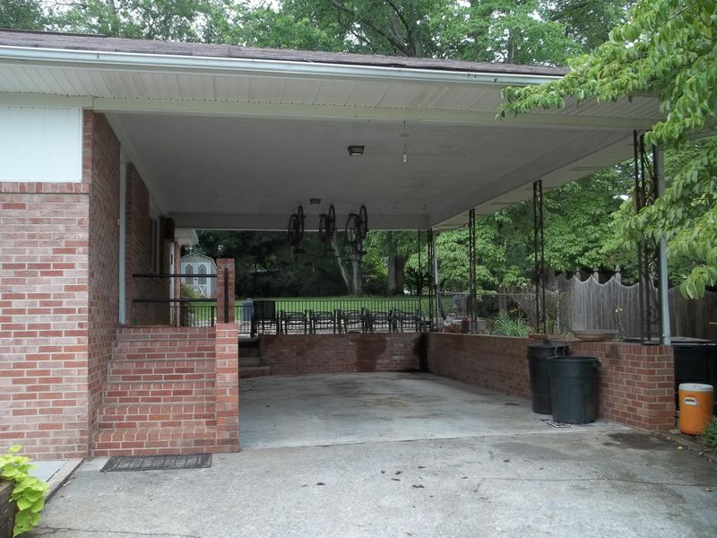 116 Venus Rd, Oak Ridge, TN 37830