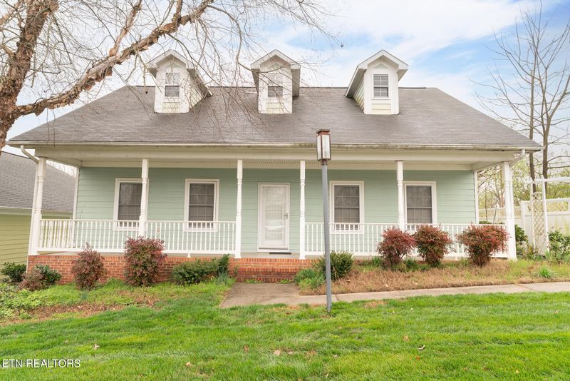 116 W Gettysburg Ave, Oak Ridge, TN 37830