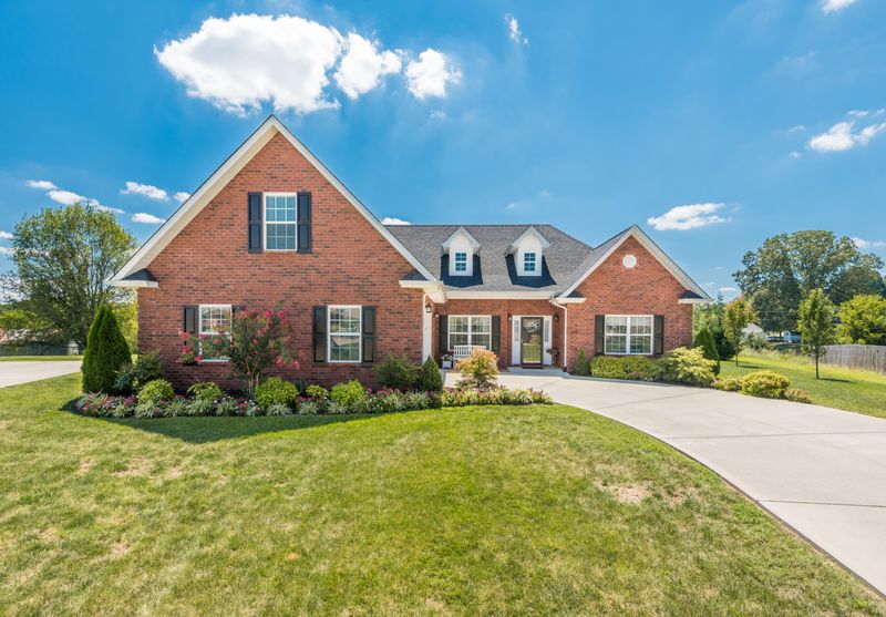 1162 Linford Cir, Alcoa, TN 37701