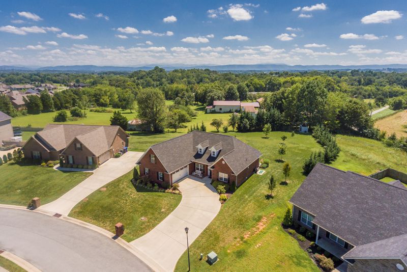 1162 Linford Cir, Alcoa, TN 37701