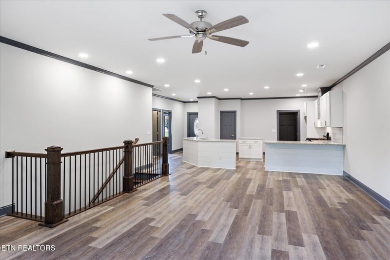 1164 Meadow Walk Ln, Lenoir City, TN 37772