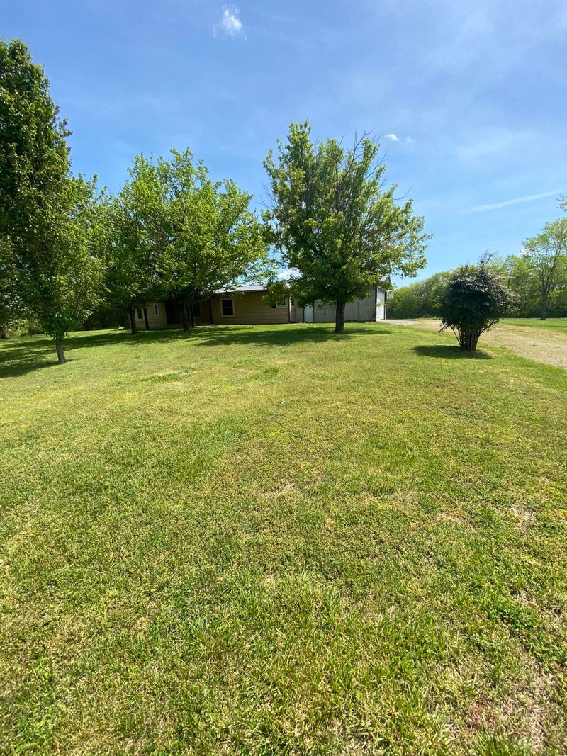 11652 Dry Valley Rd, Loudon, TN 37774