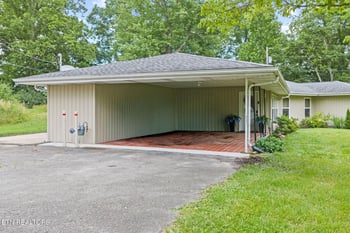 1169 Main St, Wartburg, TN 37887