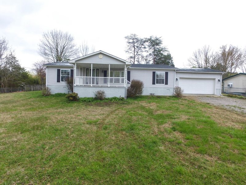 117 2nd St, Corryton, TN 37721