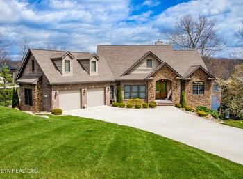 117 Bradford Ln, Crossville, TN 38558