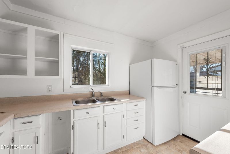 117 Briar Rd, Oak Ridge, TN 37830