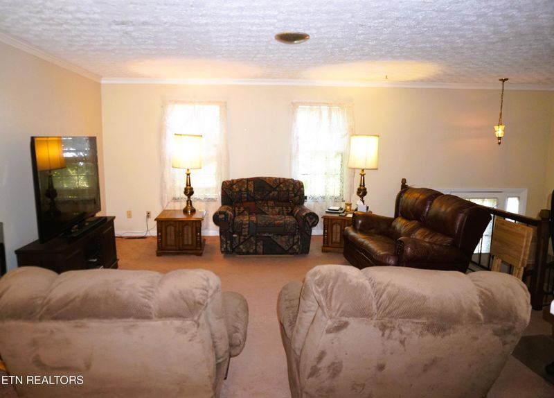 117 Catherine Ln, Harriman, TN 37748