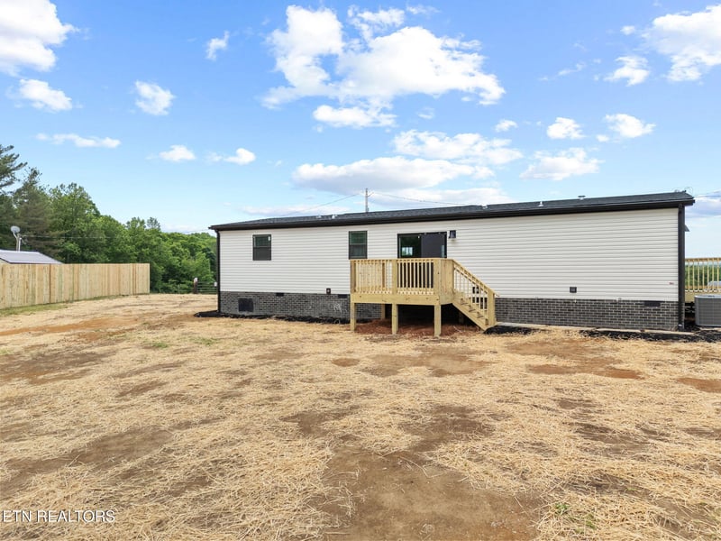 117 Delia Young Ln, Wartburg, TN 37887