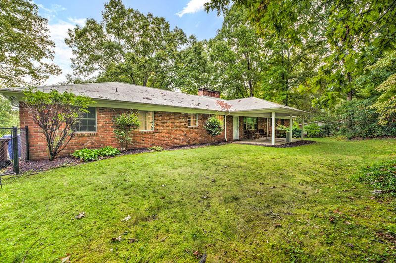117 E Morningside Dr, Oak Ridge, TN 37830