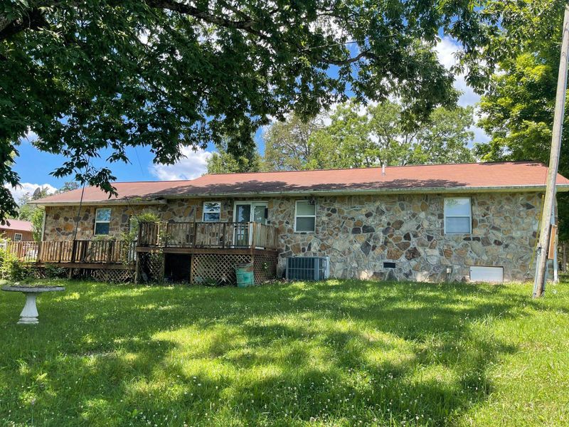117 Harness Rd, New Tazewell, TN 37825
