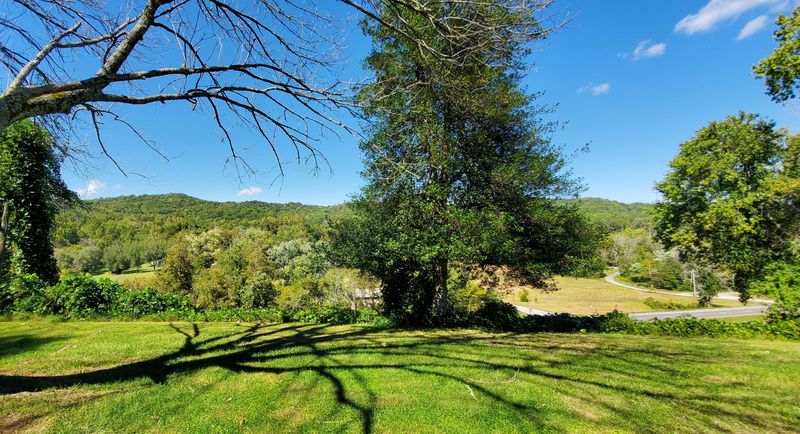 117 Henry Davis Road Rd, Harriman, TN 37748