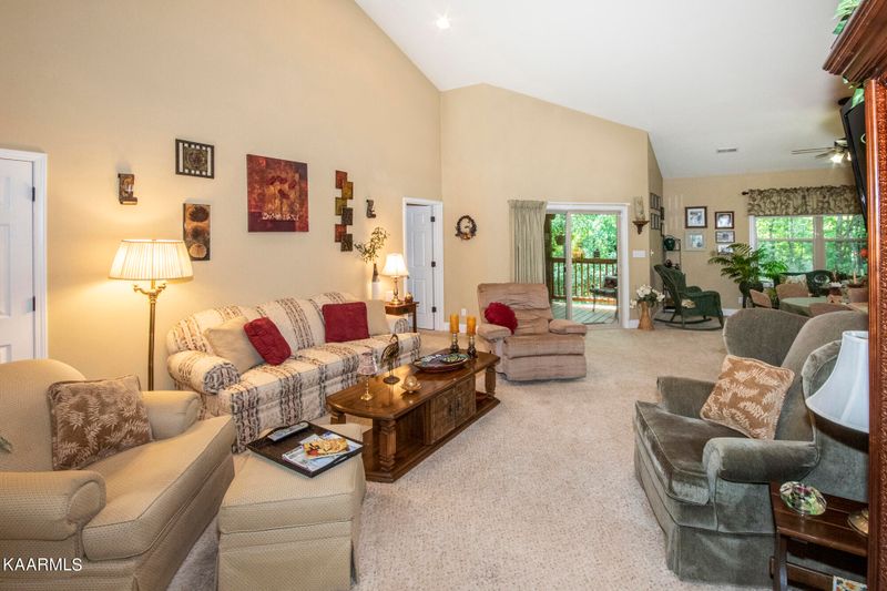 117 Kawga Way, Loudon, TN 37774