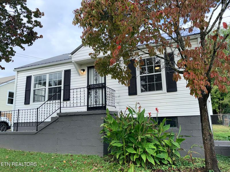 117 Linden Ave, Lafollette, TN 37766