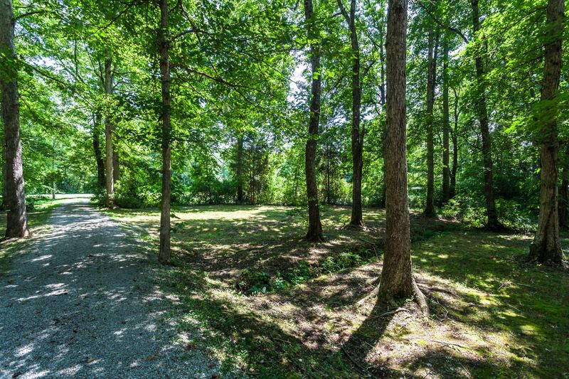 117 Maple Ln, Harriman, TN 37748