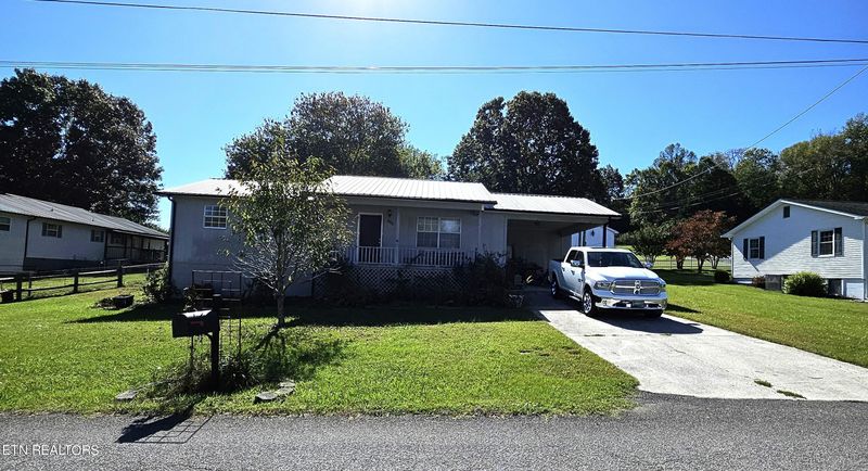 117 Money Maker Ln, Jacksboro, TN 37757