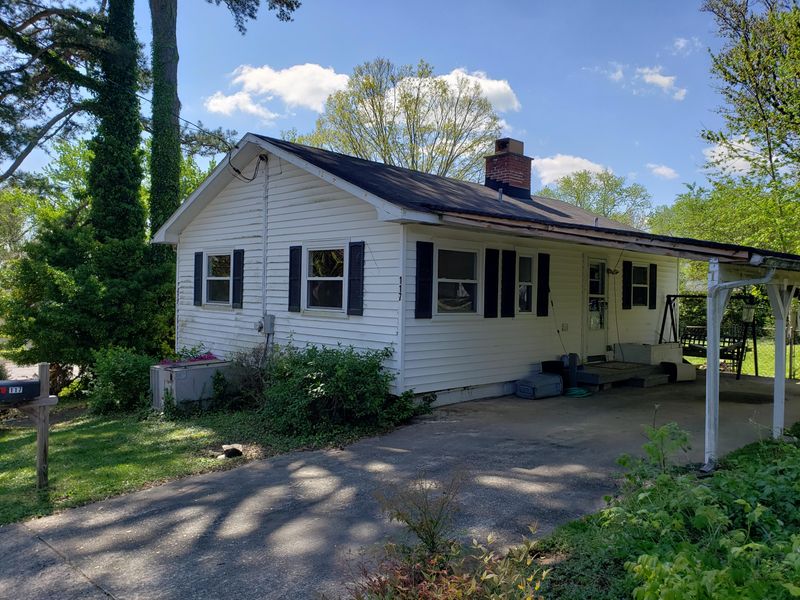 117 Porter Rd, Oak Ridge, TN 37830