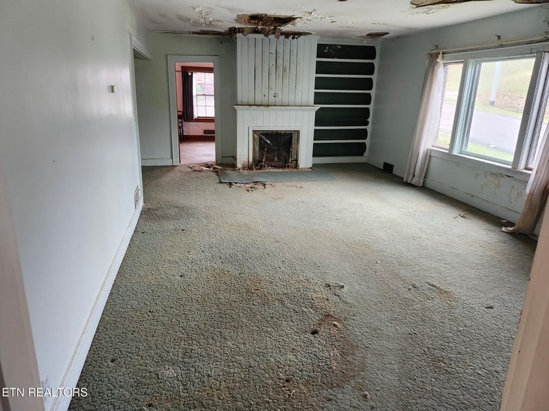 117 Roane St, Oliver Springs, TN 37840