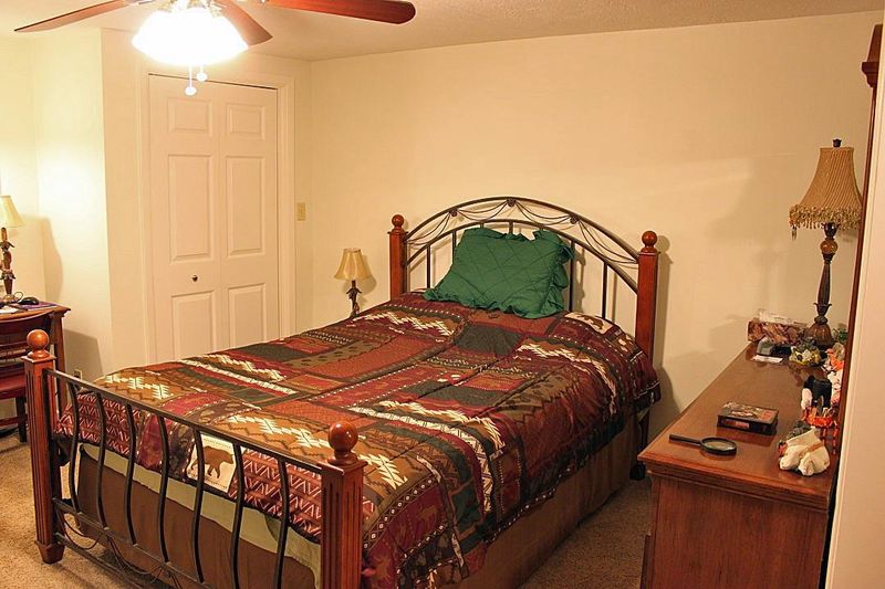 117 S Rocky Flats Rd, Cosby, TN 37722