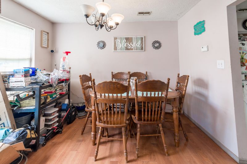 117 Sanctuary Ln, Powell, TN 37849