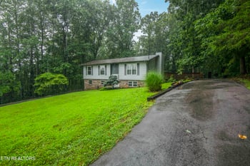 117 Skyline Ln, Powell, TN 37849
