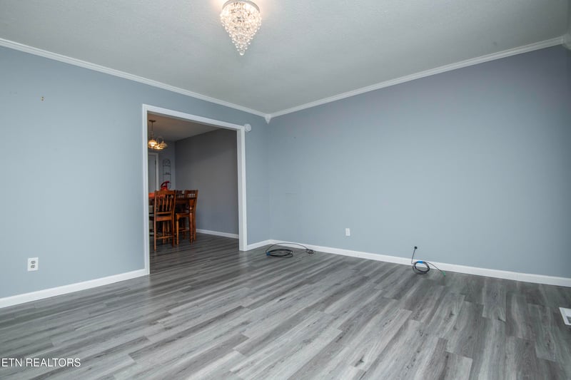 117 Skyline Ln, Powell, TN 37849
