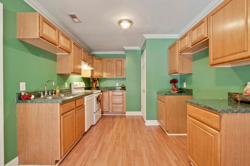 117 Spruce Ln, Kingston, TN 37763