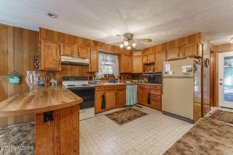 117 Stonewall Way, Cosby, TN 37722