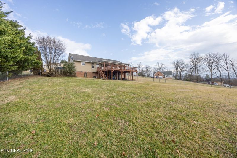 117 Uphill Dr, Madisonville, TN 37354