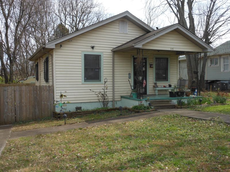 117 W Howe St, Alcoa, TN 37701