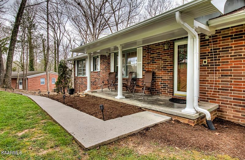 117 Wedgewood Rd, Oak Ridge, TN 37830