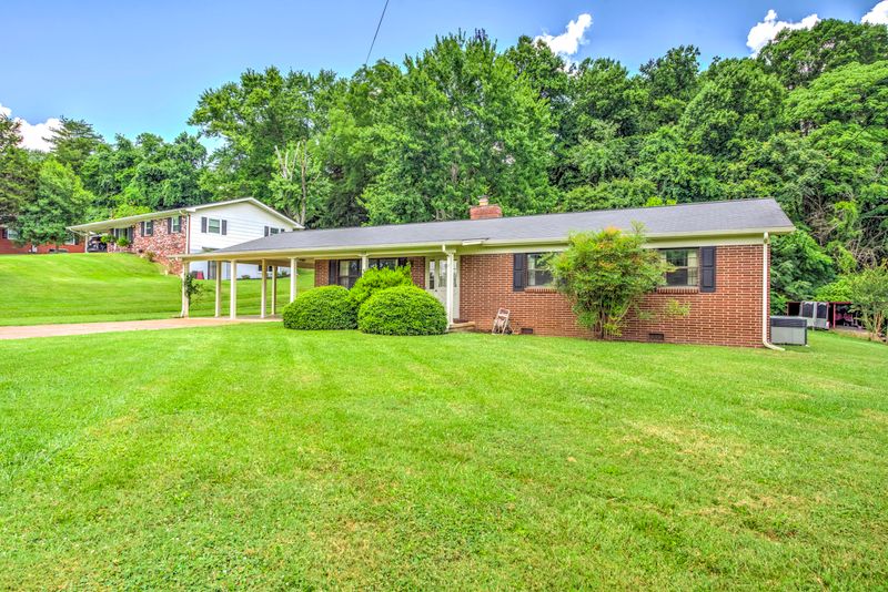 117 Westwood Dr, Clinton, TN 37716