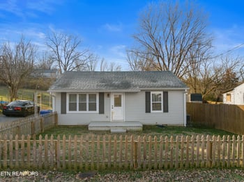 1170 Marguerite St, Morristown, TN 37814